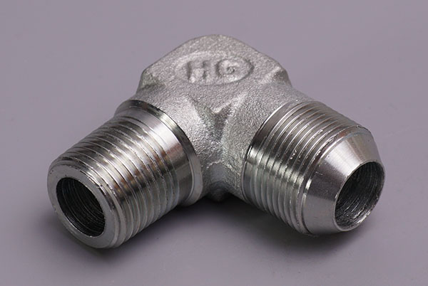 55° Tapered screw thread flared end right angle